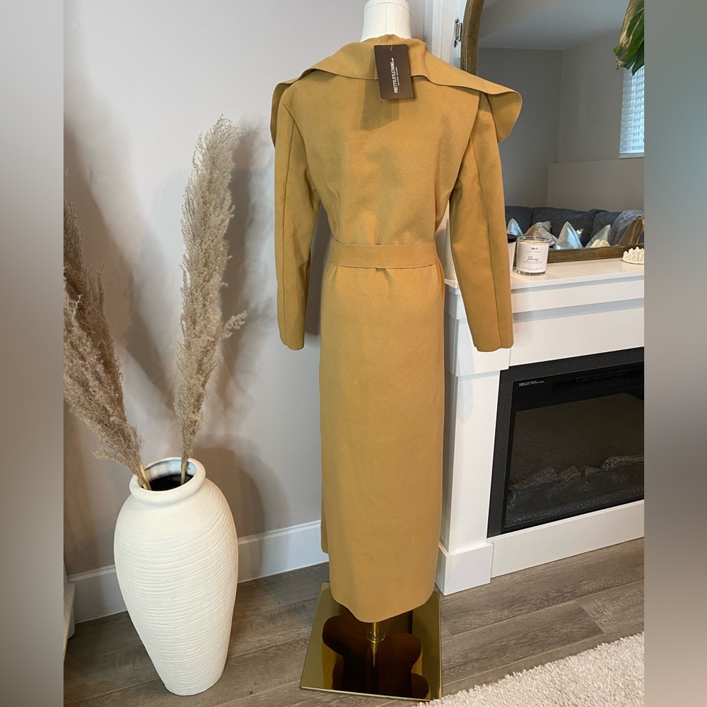 Coat - Picture 7 of 7